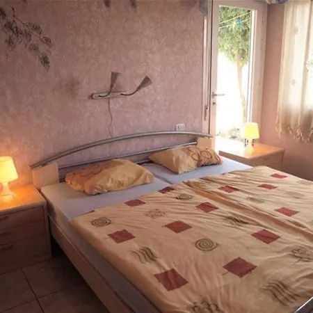 Casa de Férias Sleeps 8 Pool Wifi *