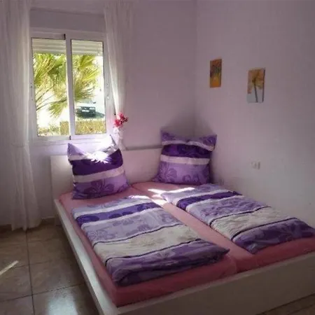 Casa de Férias Sleeps 8 Pool Wifi Poris de Abona